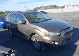 2012 MITSUBISHI OUTLANDER ES