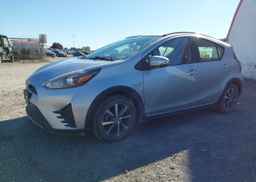 2018 TOYOTA Prius c