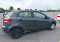 2013 MAZDA MAZDA2 GX