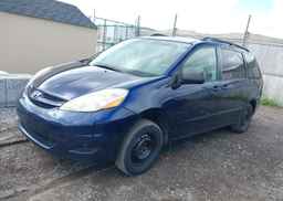 2006 TOYOTA SIENNA CE