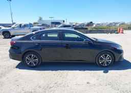 2024 KIA FORTE EX