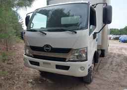 2016 HINO 195