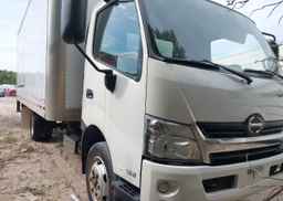 2016 HINO 195