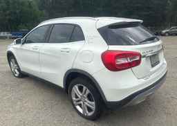2016 MERCEDES-BENZ GLA 250 4MATIC