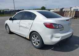 2011 MAZDA 3 I