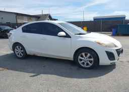 2011 MAZDA 3 I