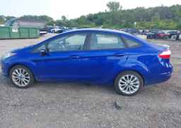 2014 FORD FIESTA SE
