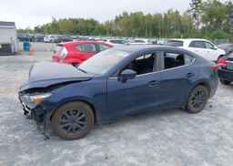 2018 MAZDA 3 GS
