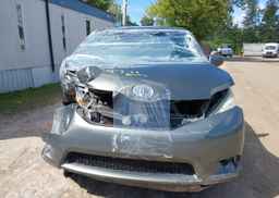 2012 TOYOTA SIENNA LE