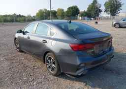 2022 KIA FORTE GT LINE