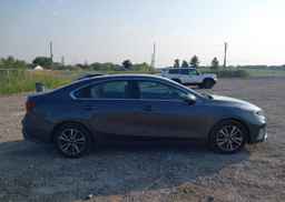 2022 KIA FORTE GT LINE