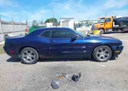 2013 DODGE CHALLENGER SXT