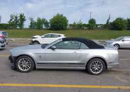 2013 FORD MUSTANG