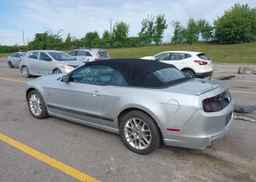 2013 FORD MUSTANG