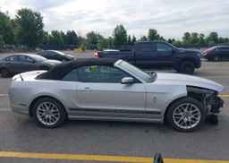 2013 FORD MUSTANG