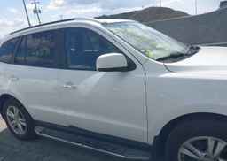 2010 HYUNDAI SANTA FE SE