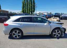 2011 TOYOTA VENZA BASE V6
