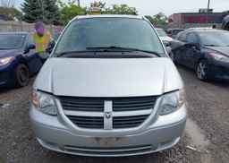 2005 DODGE GRAND CARAVAN SE