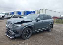 2017 VOLVO XC90 T6