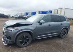 2017 VOLVO XC90 T6