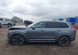 2017 VOLVO XC90 T6