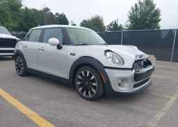 2017 MINI 5 DOOR COOPER
