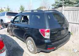 2010 SUBARU FORESTER XS