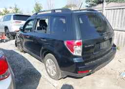 2010 SUBARU FORESTER XS