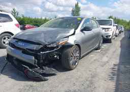 2023 KIA FORTE5 GT