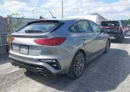 2023 KIA FORTE5 GT