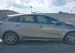 2023 KIA FORTE5 GT