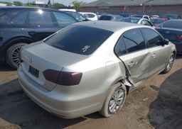 2013 VOLKSWAGEN JETTA 2.0L TRENDLINE