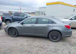 2012 CHRYSLER 200 LX