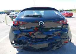 2025 MAZDA MAZDA3 GS