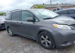 2016 TOYOTA SIENNA LE 8 PASSENGER