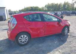 2014 TOYOTA Prius c