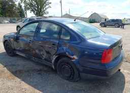 1999 VOLKSWAGEN PASSAT GLS