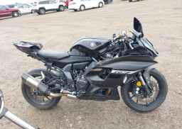 2024 YAMAHA YZFR7