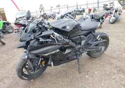 2024 YAMAHA YZFR7