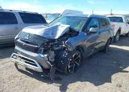 2022 MITSUBISHI OUTLANDER LE
