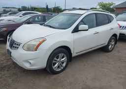2013 NISSAN ROGUE S