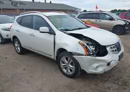 2013 NISSAN ROGUE S