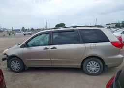 2009 TOYOTA SIENNA CE 8 PASSENGER