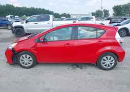 2014 TOYOTA Prius c