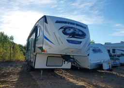2019 FOREST RIVER ARCTIC WOLF CHEROKEE 285DRL4