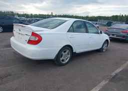 2003 TOYOTA CAMRY LE V6