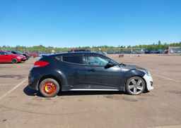 2013 HYUNDAI Veloster Turbo
