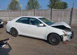 2014 TOYOTA CAMRY LE