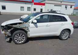 2011 MITSUBISHI RVR