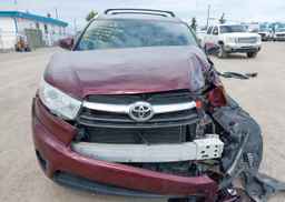 2015 TOYOTA highlander xle